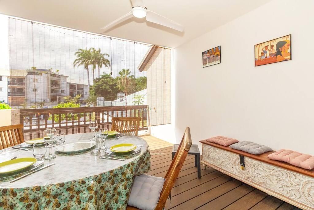 Апартаменти Exotica - En Plein Coeur De St Gilles Les Bains Сен-Жиль-ле-Бен Екстер'єр фото